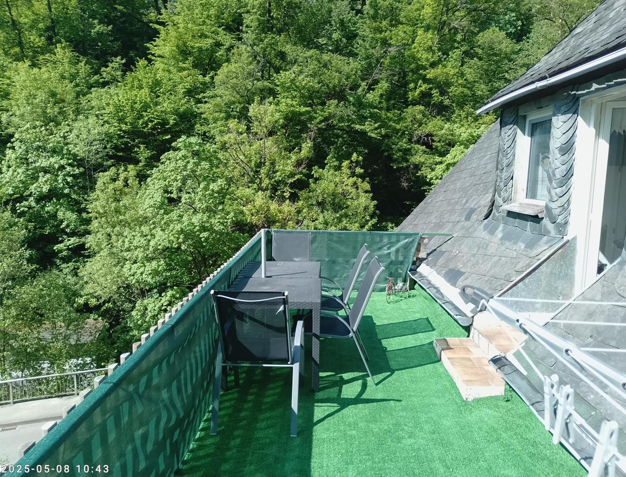 Haus Am Dekernbach Bed & Breakfast Cochem Exterior photo